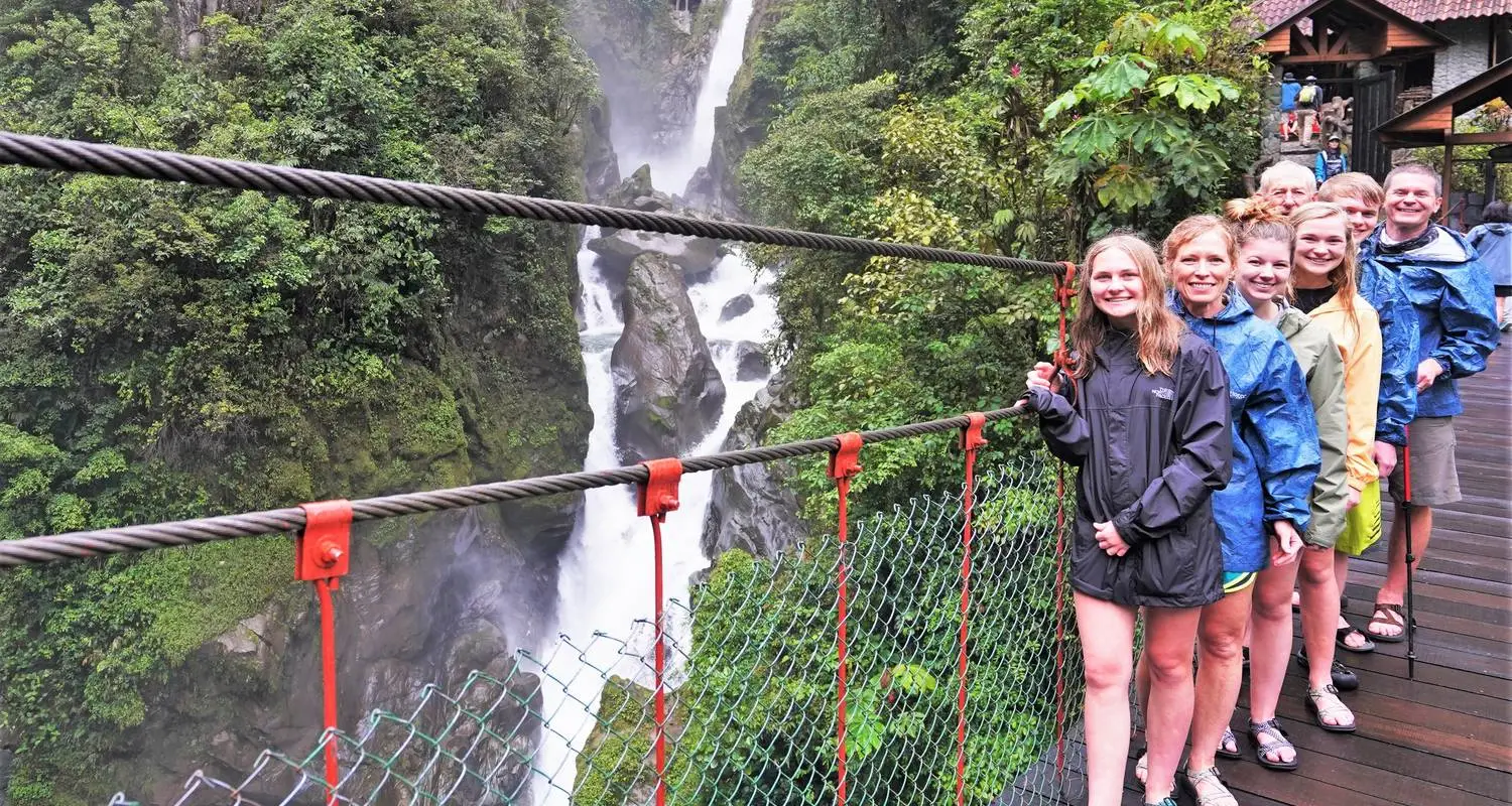 Ecuador highlights tour Andes culture and scenic landscapes